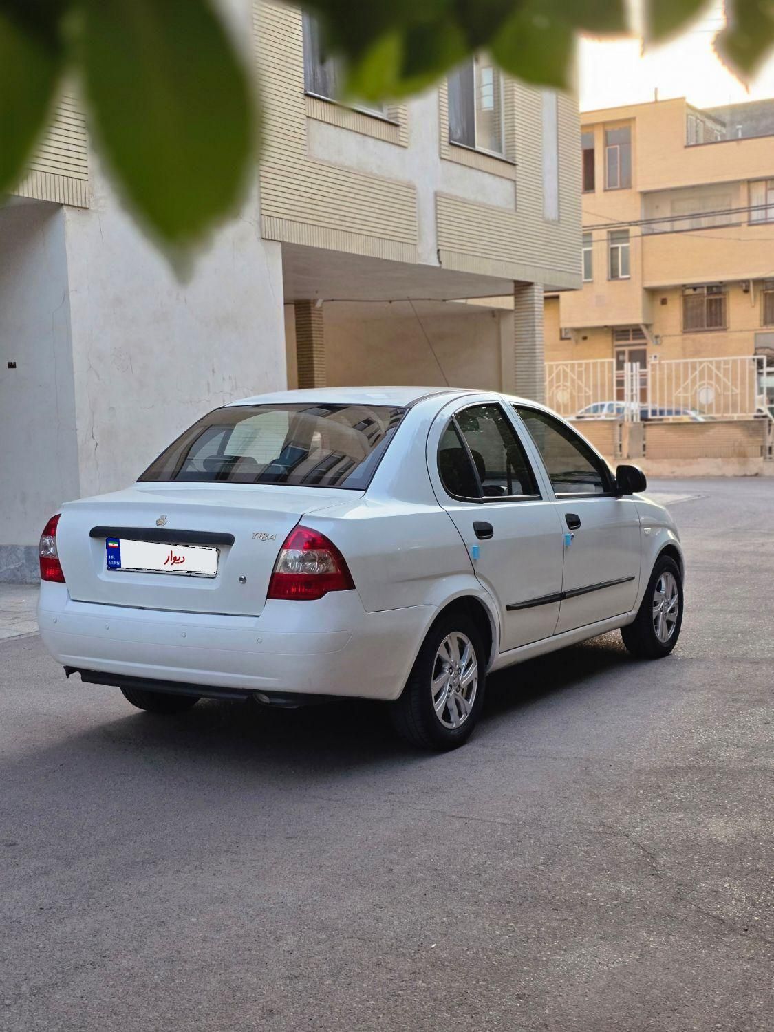 تیبا صندوق دار SX - 1398