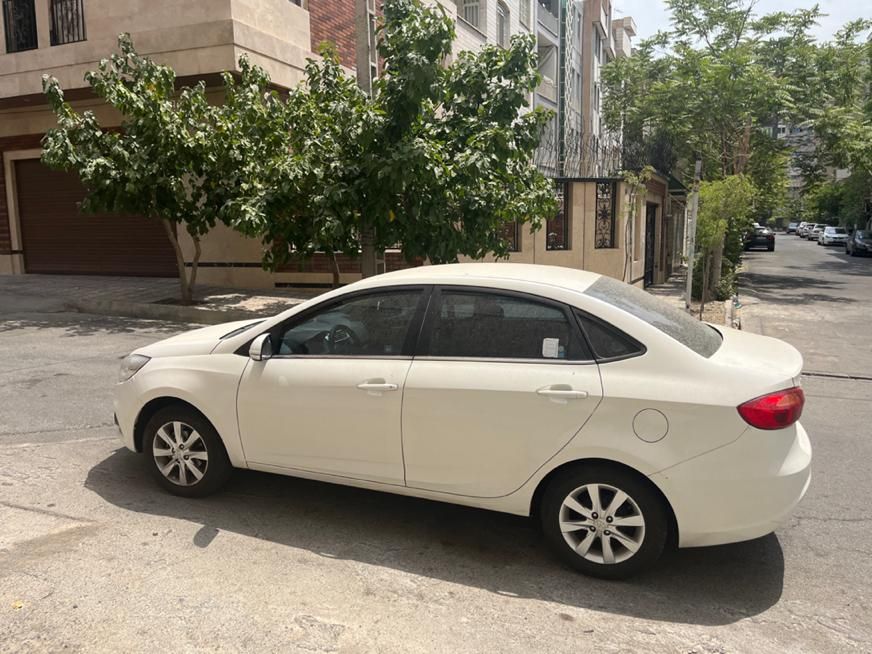 جک J4 اتوماتیک ساده - 1400
