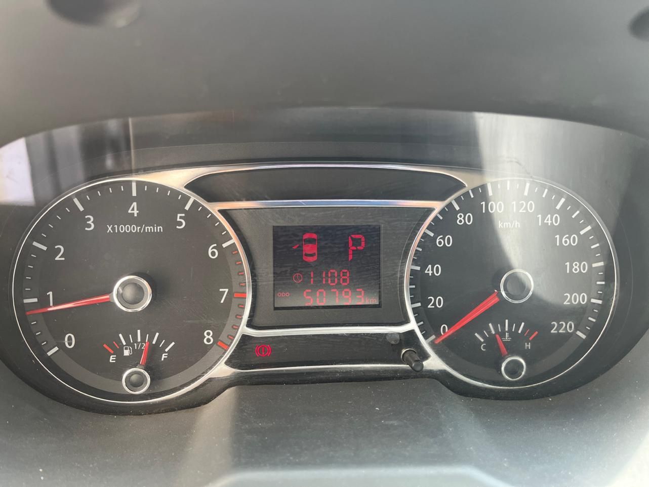 جک J4 اتوماتیک ساده - 1400