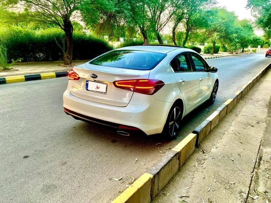 کیا سراتو 2.0 لیتر اتوماتیک GT لاین - 2017