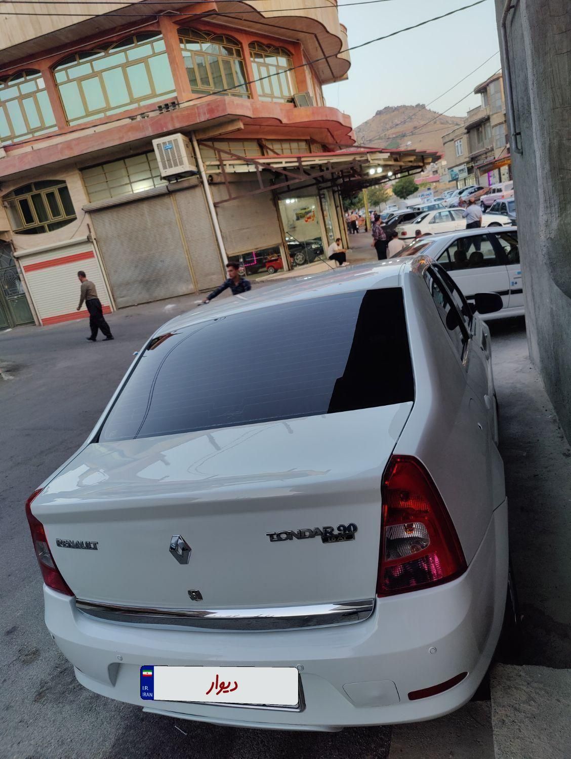 رنو تندر 90 پلاس اتوماتیک - 1396