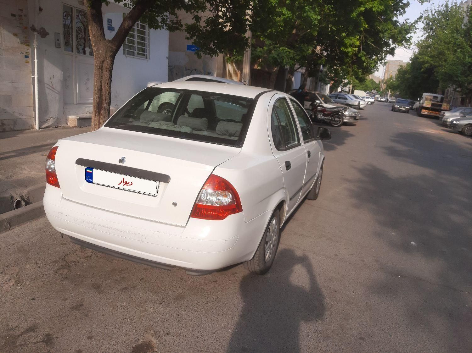 تیبا صندوق دار SX - 1400