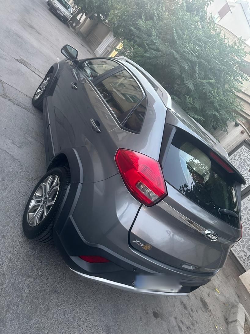 ام وی ام X22 اتوماتیک اسپرت اکسلنت - 1396