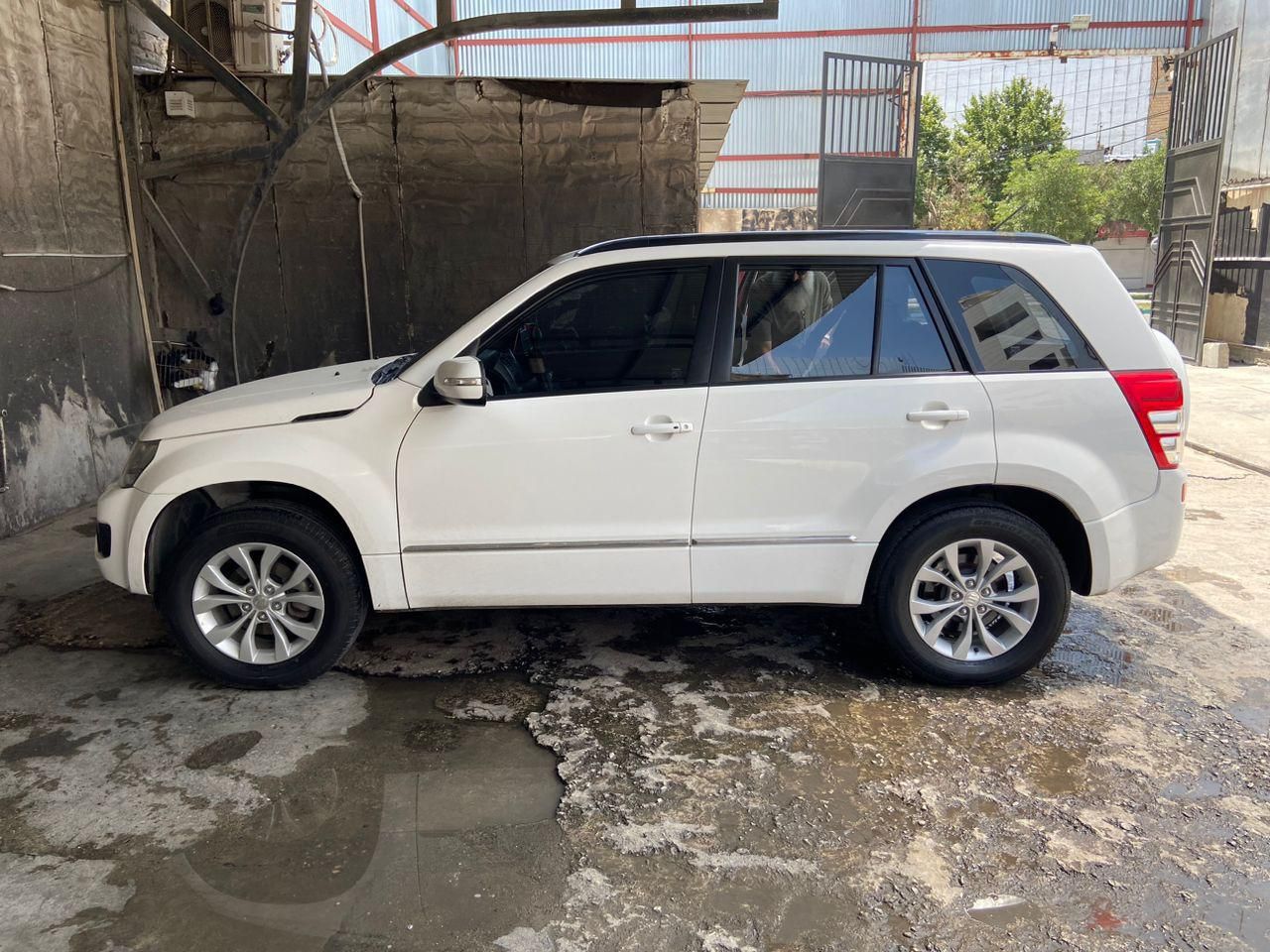سوزوکی ویتارا ایران خودرو 2400 دنده‌ای - 1396