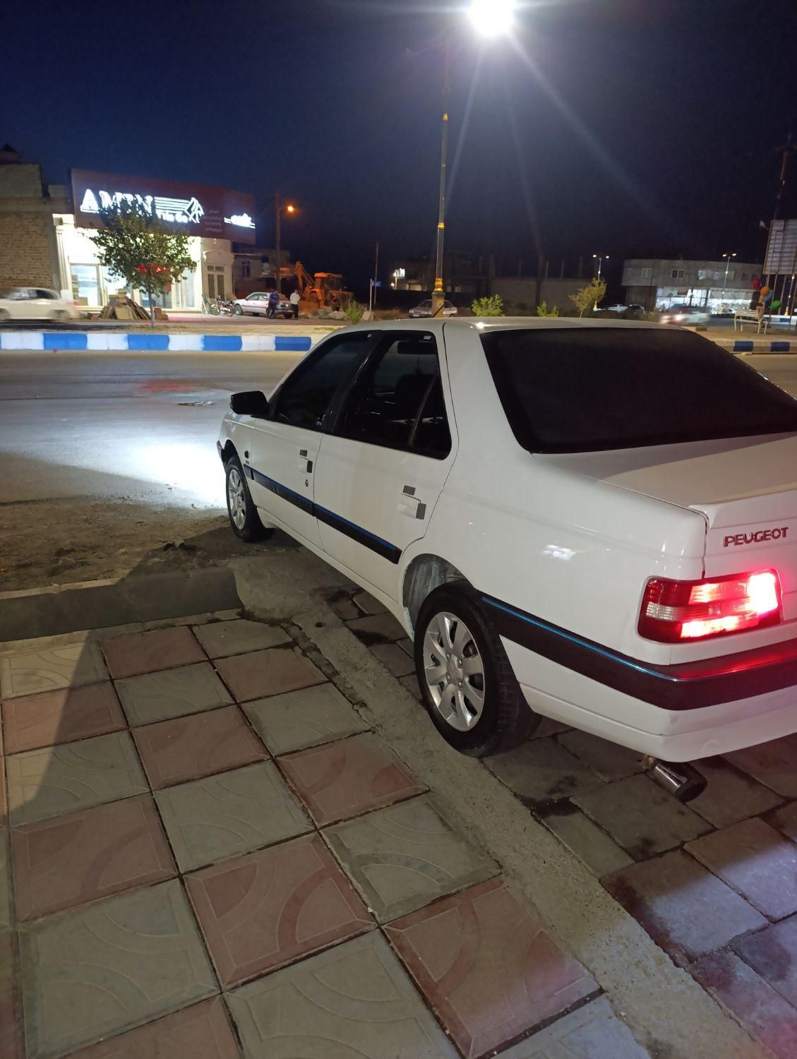 پژو 405 SLX بنزینی TU5 - 1390
