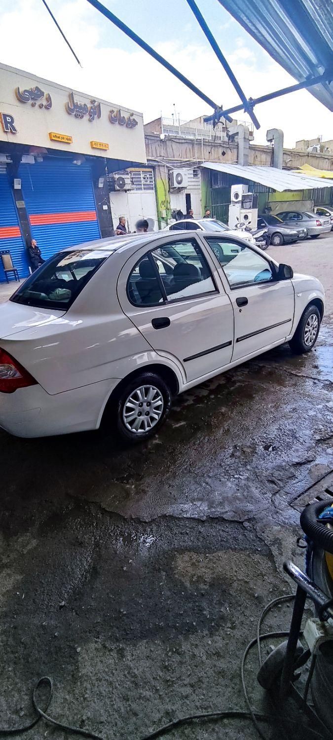 تیبا صندوق دار SX - 1401