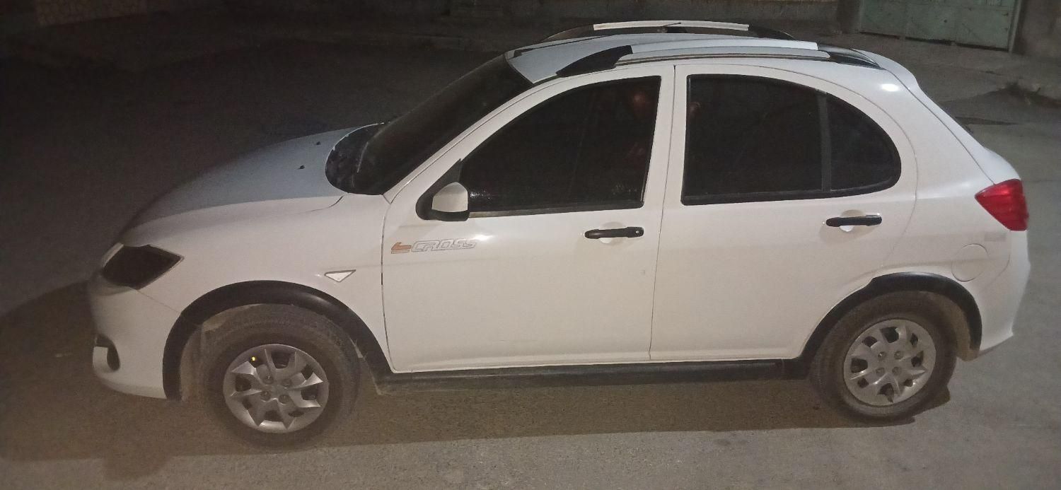 خودرو کوییک، معمولی آگهی ann_19407854