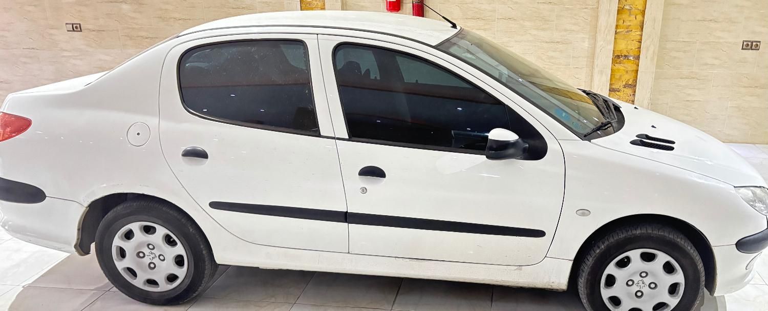 پژو ۲۰۶ صندوق دار v8 - 1393