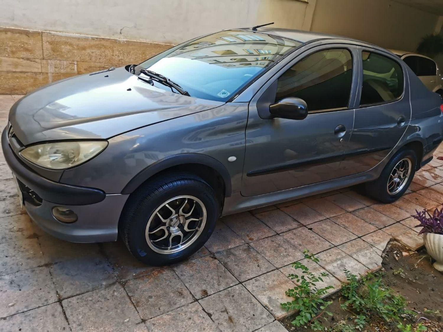 پژو ۲۰۶ صندوق دار v8 - 1386