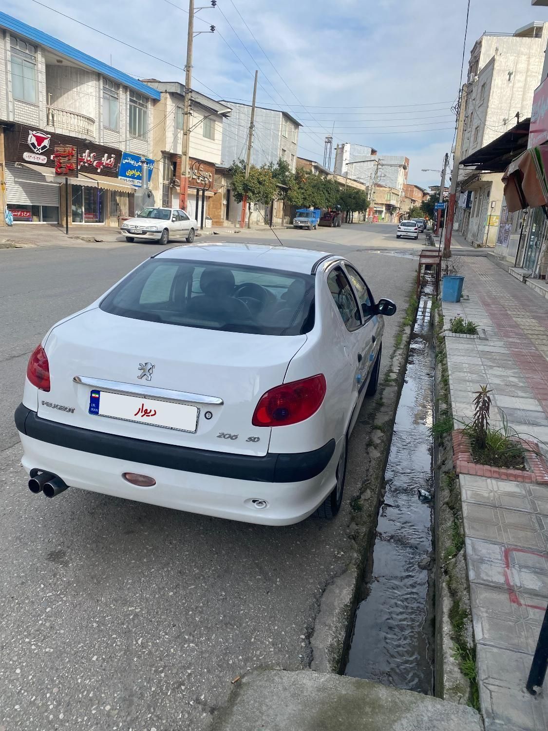 پژو ۲۰۶ صندوق دار v20 - 1389