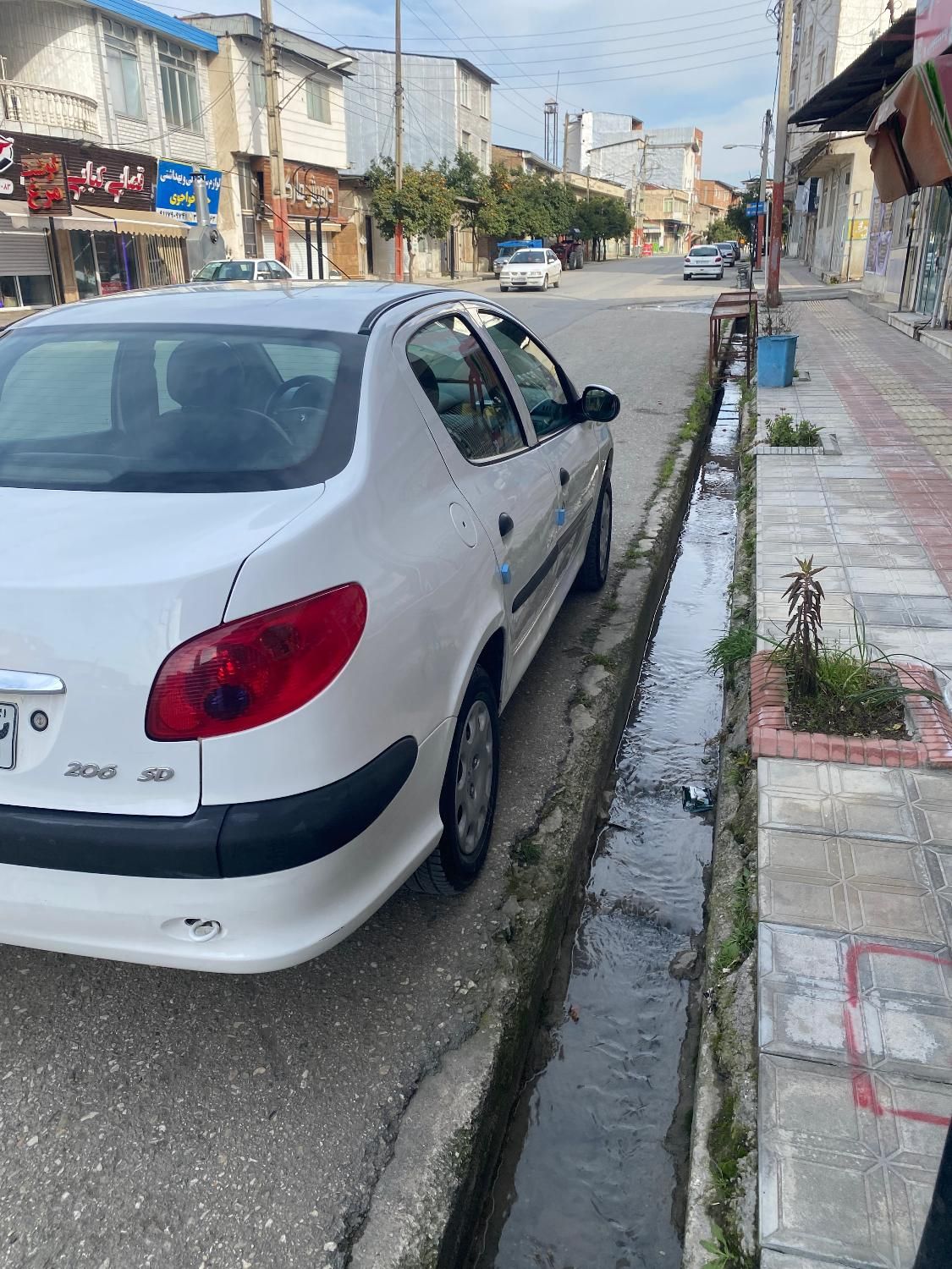 پژو ۲۰۶ صندوق دار v20 - 1389