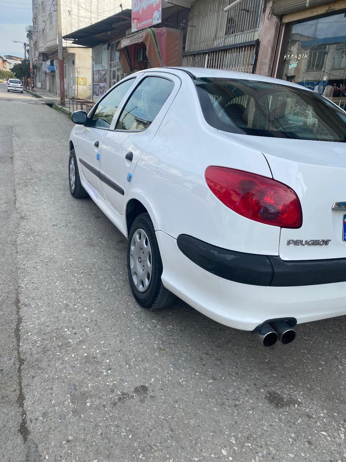 پژو ۲۰۶ صندوق دار v20 - 1389