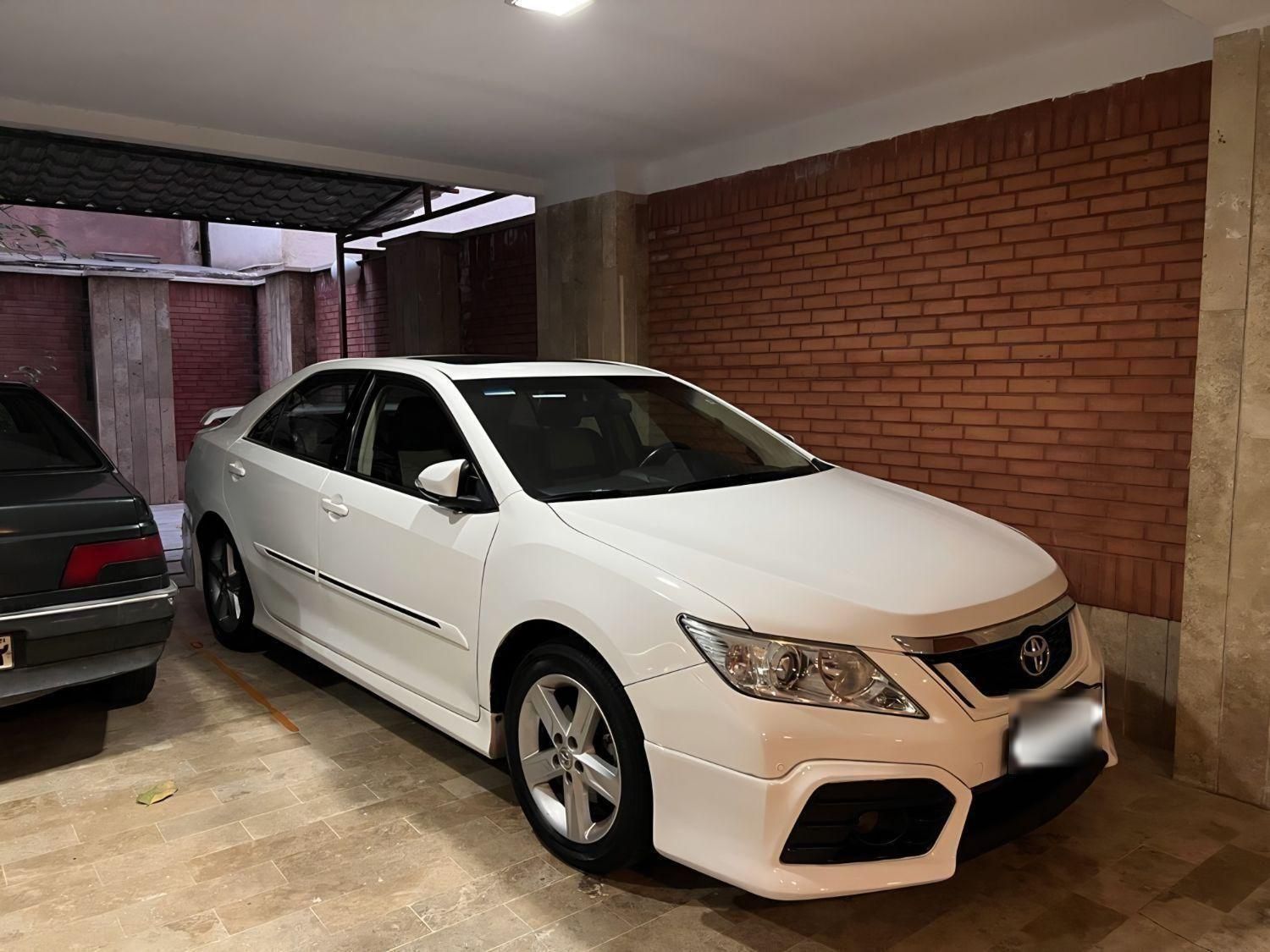 تویوتا آریون XV50 SE - 2013