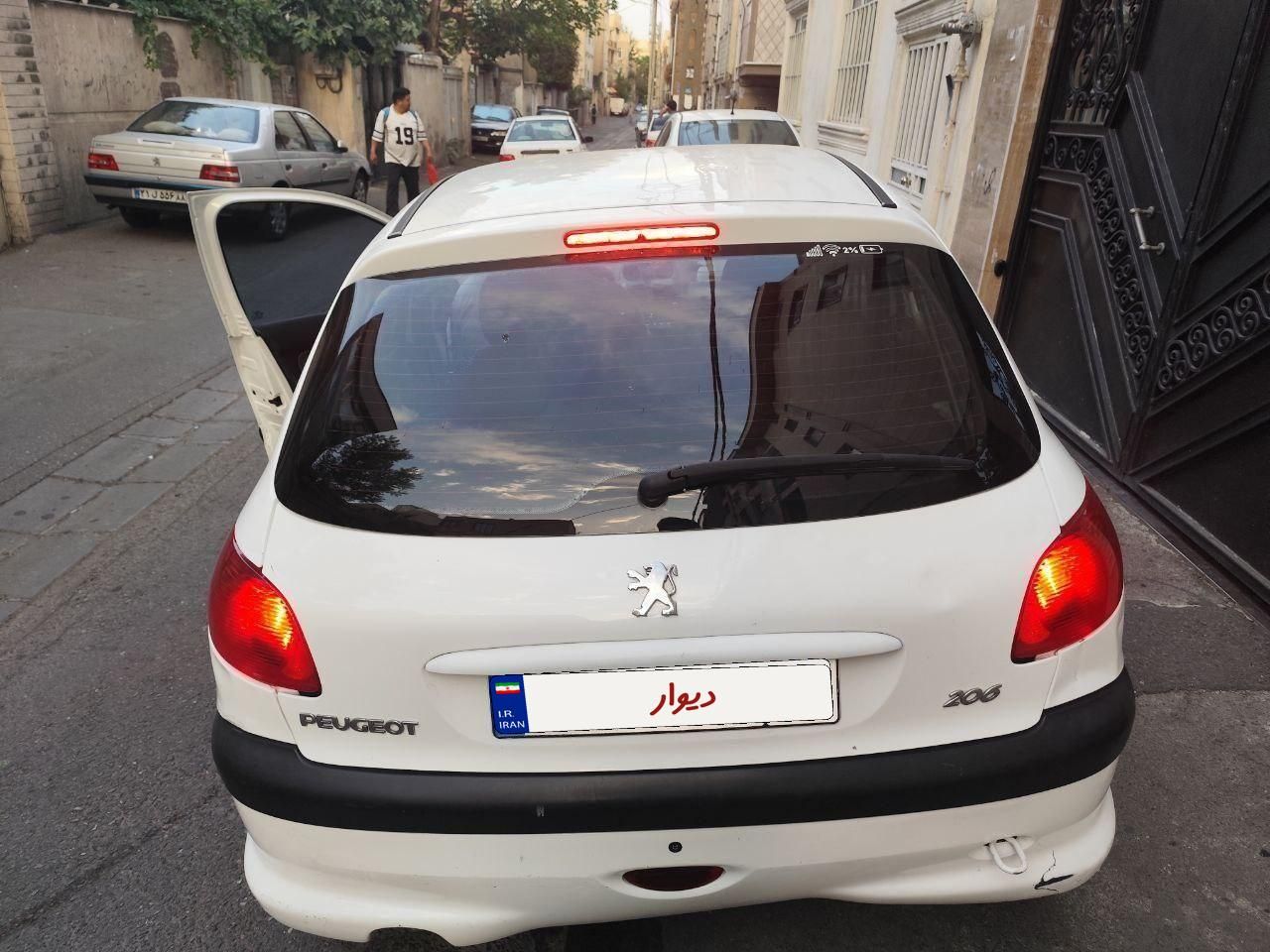 پژو 206 تیپ 5 - 1390