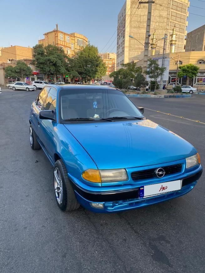 اپل آسترا 1400 شرکتی J - 1994