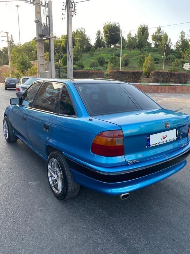 اپل آسترا 1400 شرکتی J - 1994