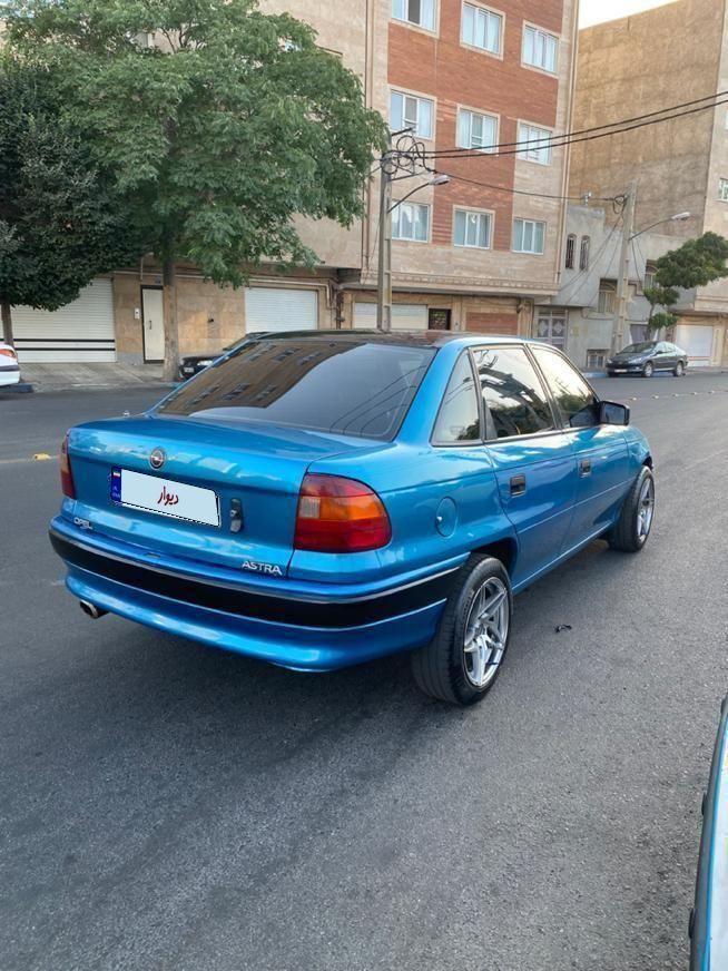 اپل آسترا 1400 شرکتی J - 1994