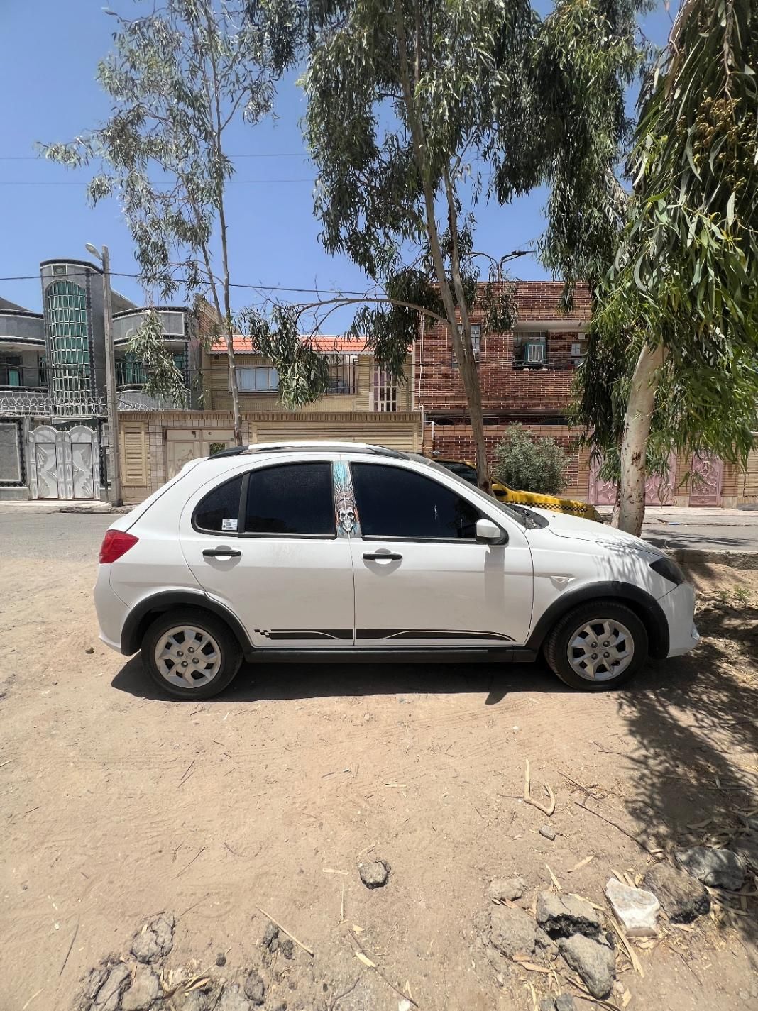خودرو کوییک، R آگهی ann_19409498