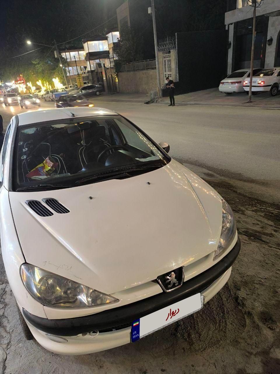 پژو ۲۰۶ صندوق دار v8 - 1393