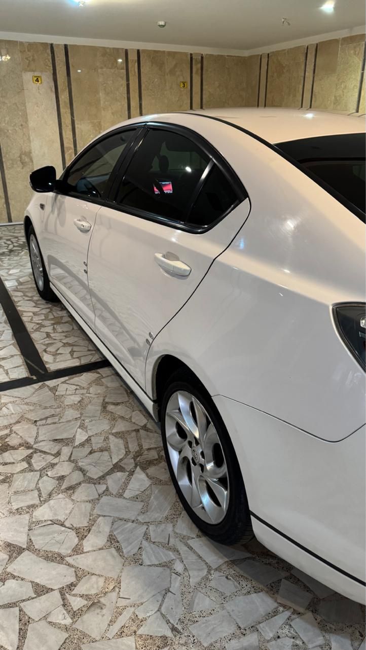 ام جی 6 لیفت بک GT فیس قدیم - 2014