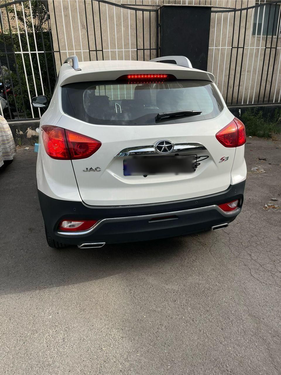 جک S3 اتوماتیک - 1402