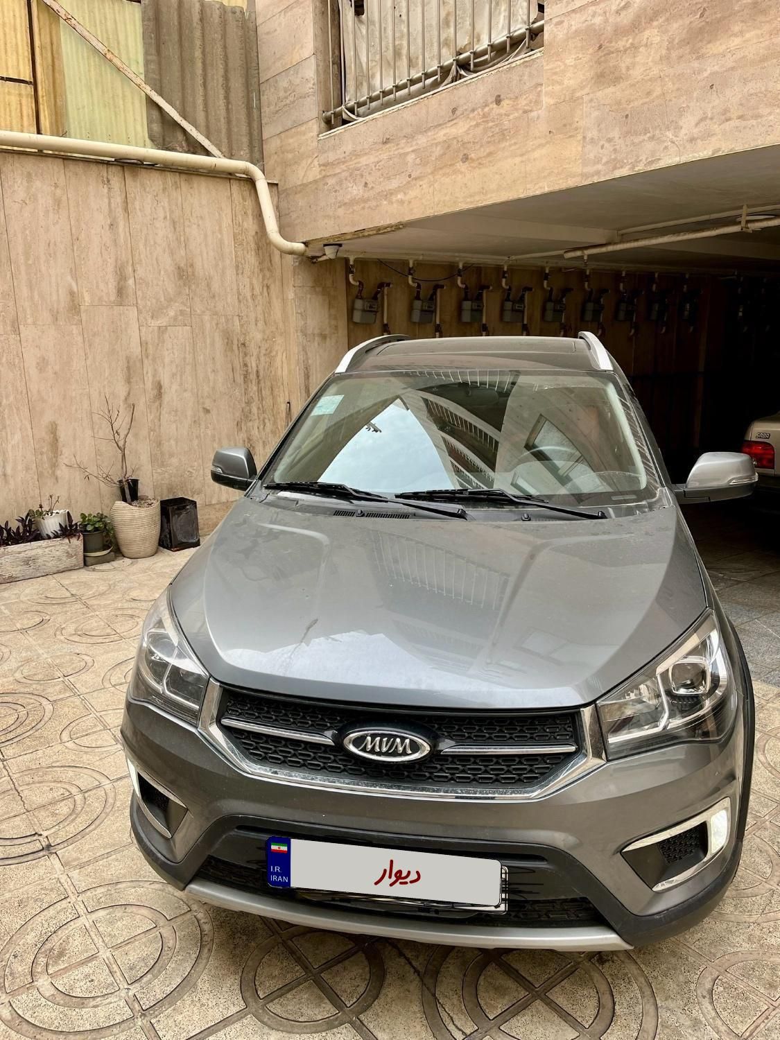خودرو ام وی ام، X22 آگهی ann_19410139