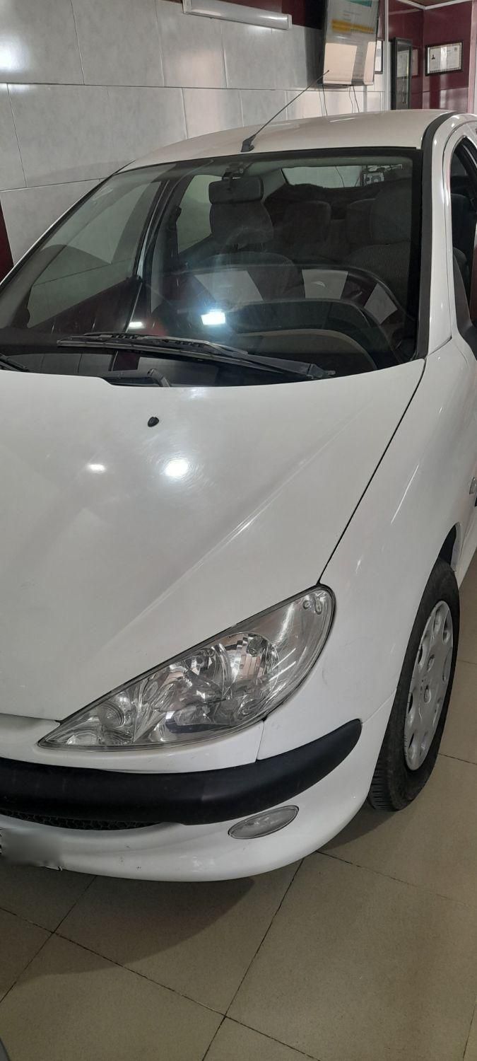 پژو ۲۰۶ صندوق دار v8 - 1393