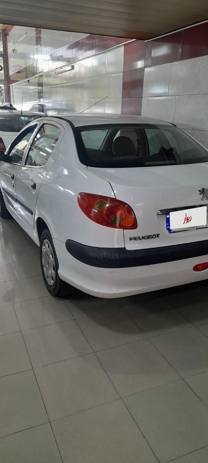 پژو ۲۰۶ صندوق دار v8 - 1393