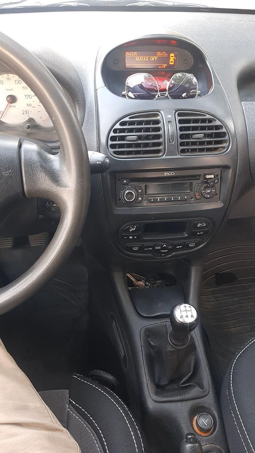 پژو ۲۰۶ صندوق دار v8 - 1396