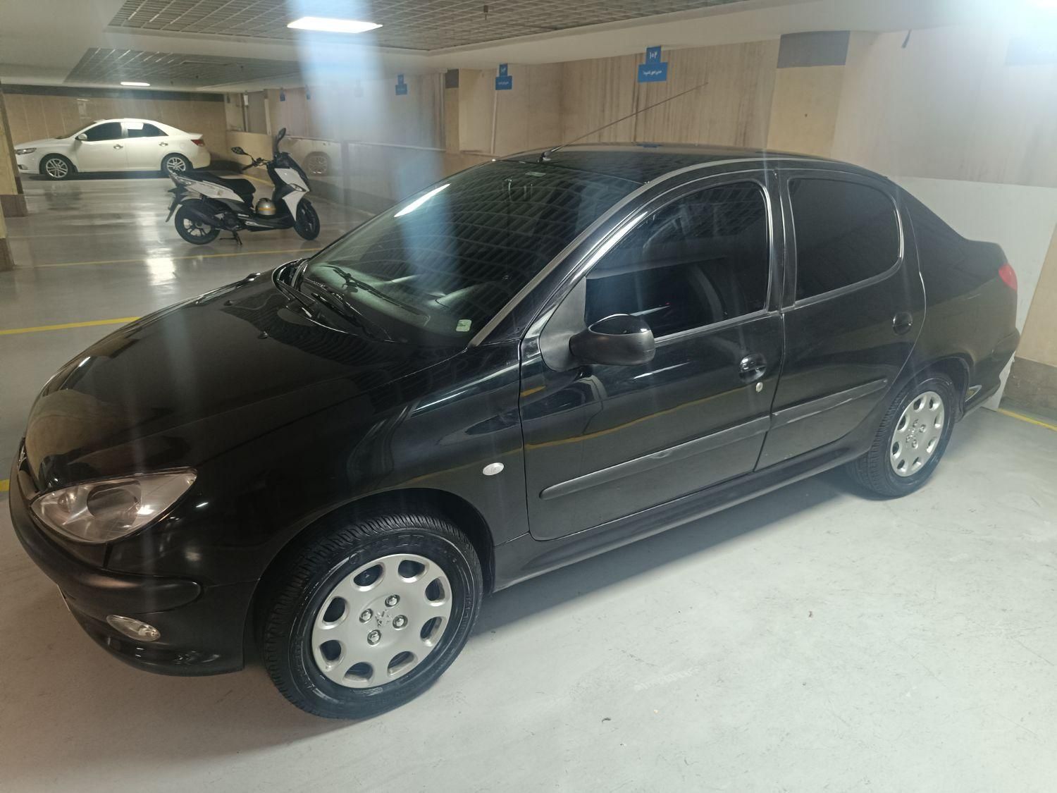 پژو ۲۰۶ صندوق دار v8 - 1385