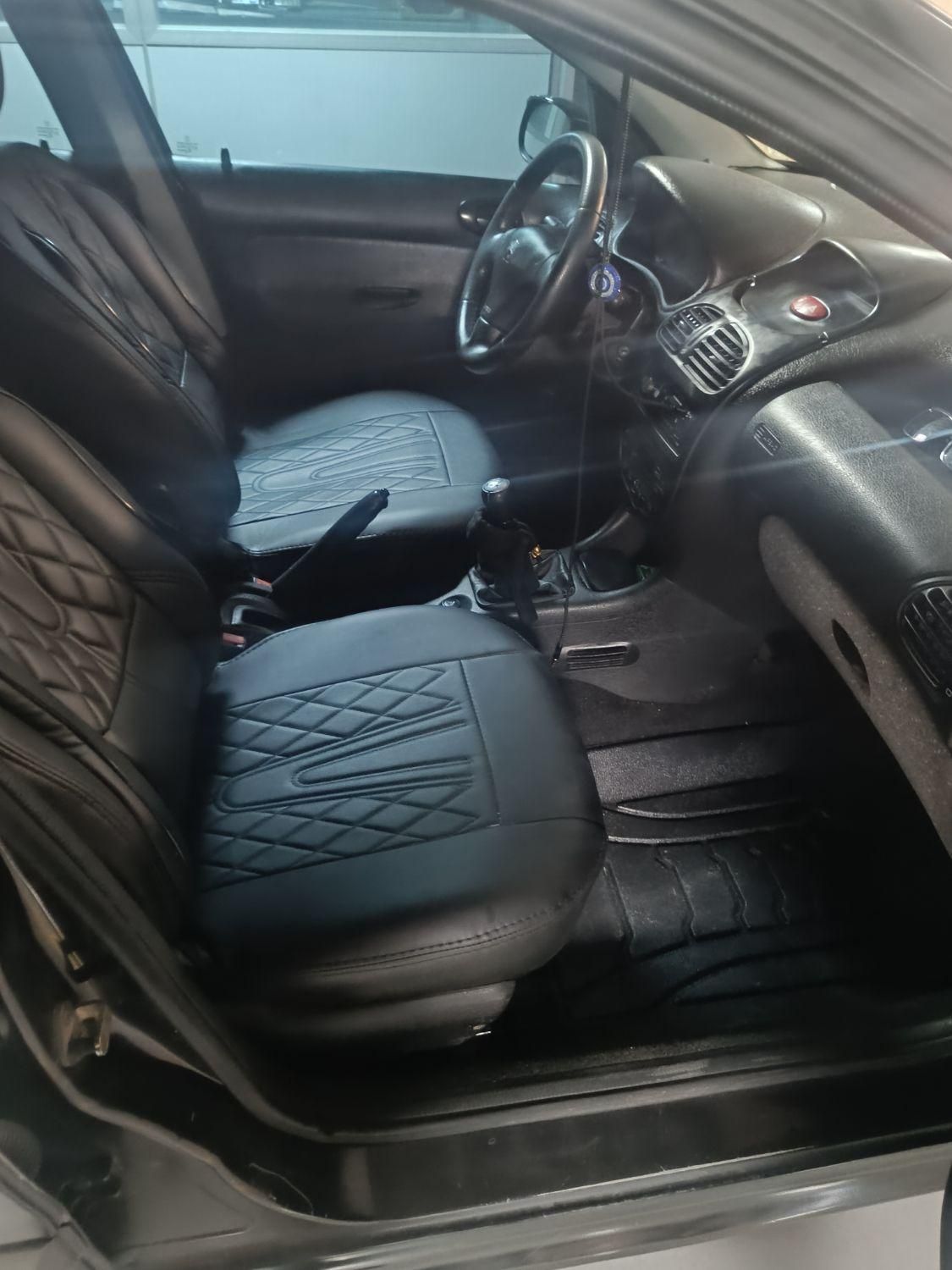 پژو ۲۰۶ صندوق دار v8 - 1385