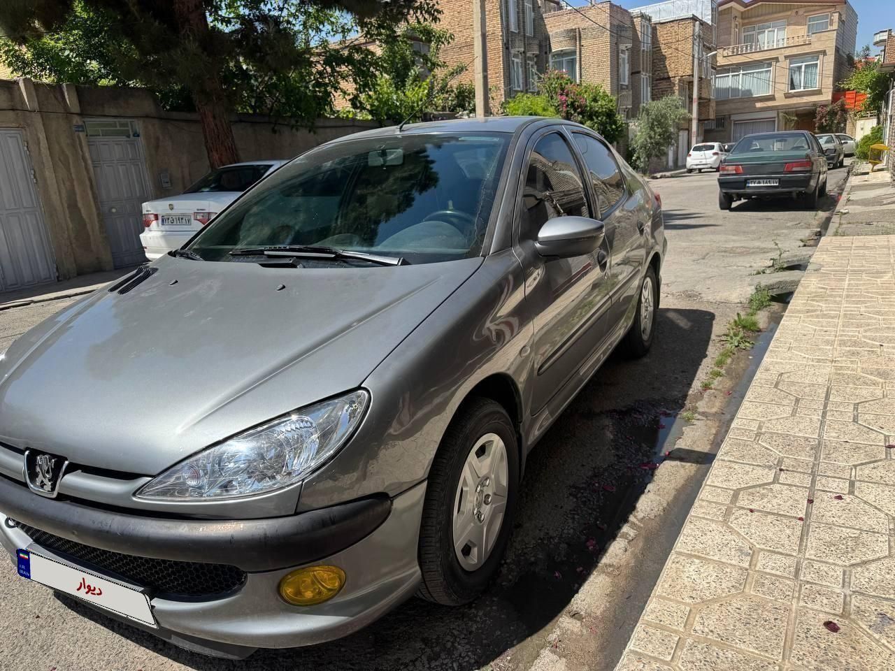پژو ۲۰۶ صندوق دار v8 - 1386