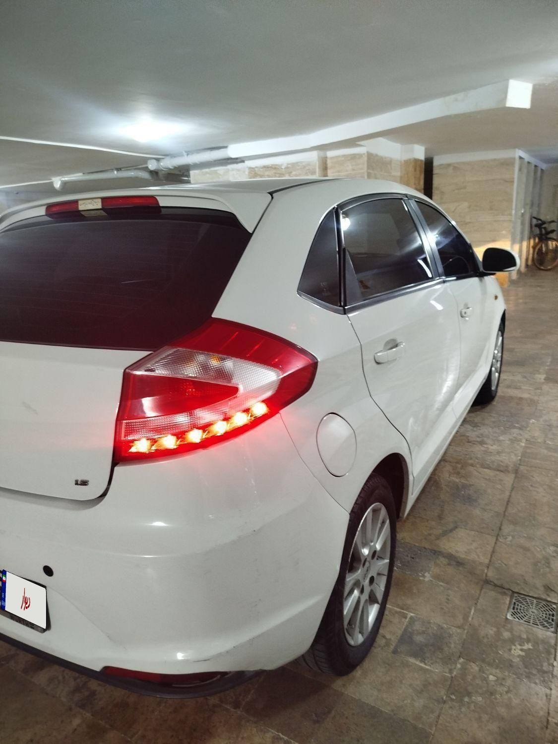 ام وی ام 315 هاچ بک ساده دنده ای - 1394