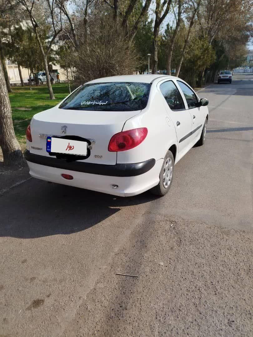 پژو ۲۰۶ صندوق دار v8 - 1391
