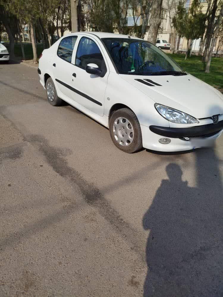 پژو ۲۰۶ صندوق دار v8 - 1391