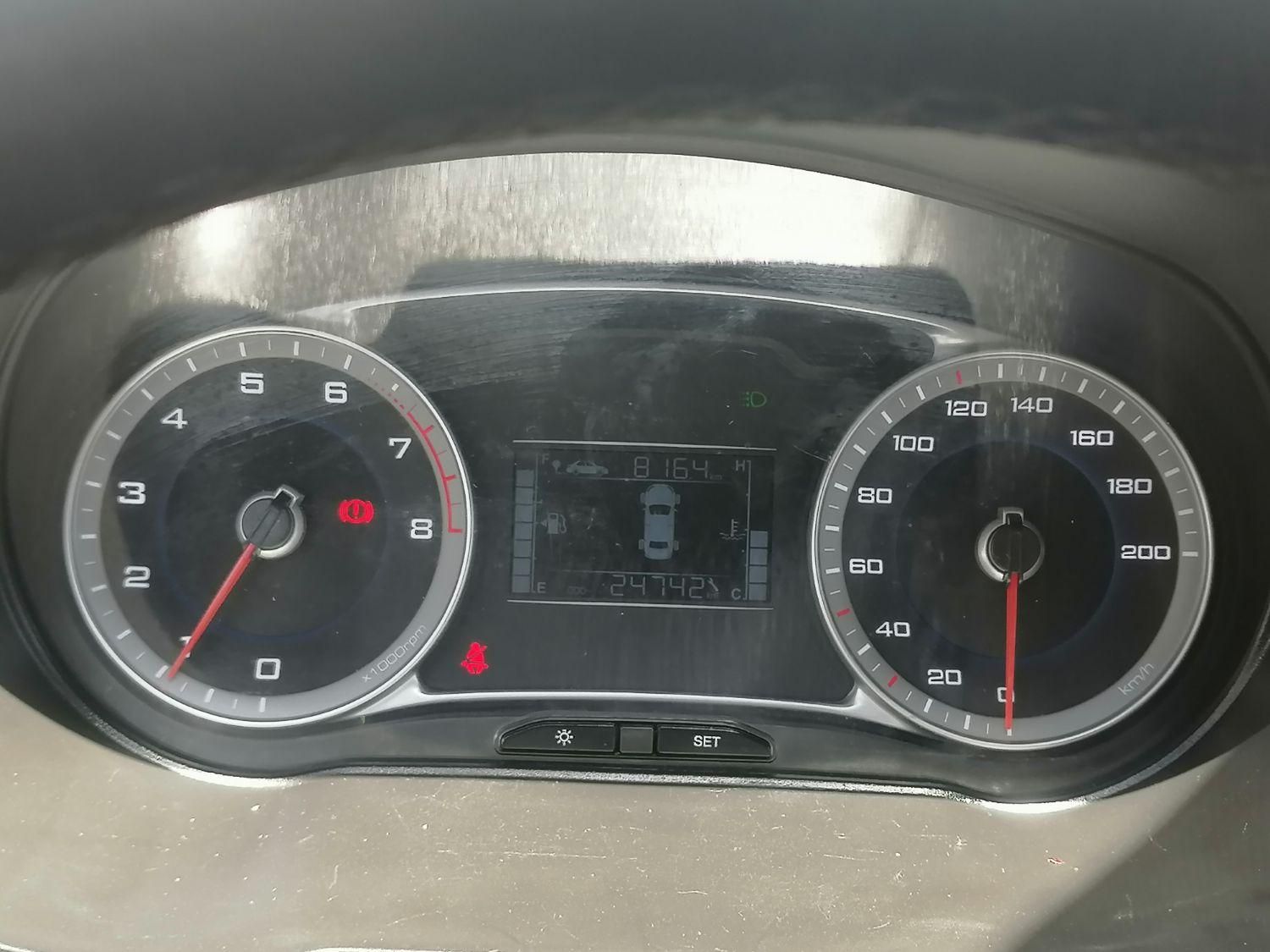 کوییک R دنده‌ای - 1402