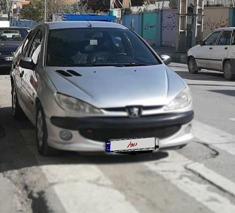 پژو ۲۰۶ صندوق دار v8 - 1386