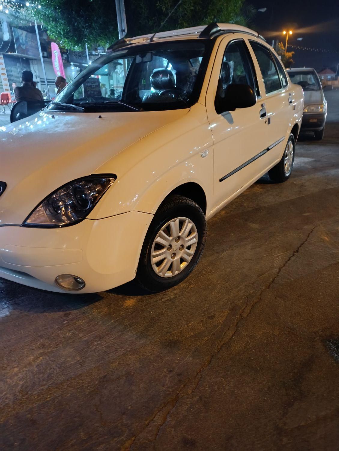 تیبا صندوق دار SX - 1400