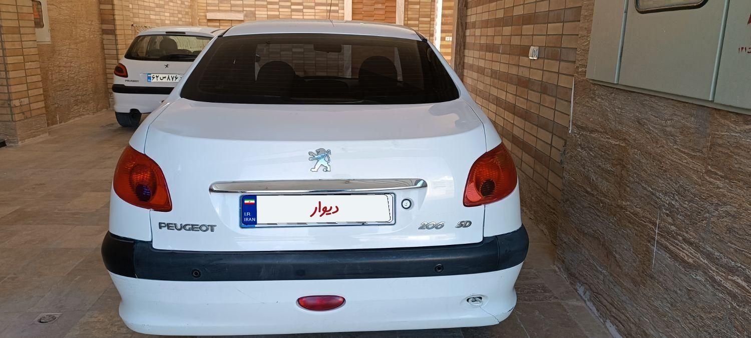 پژو ۲۰۶ صندوق دار v8 - 1394