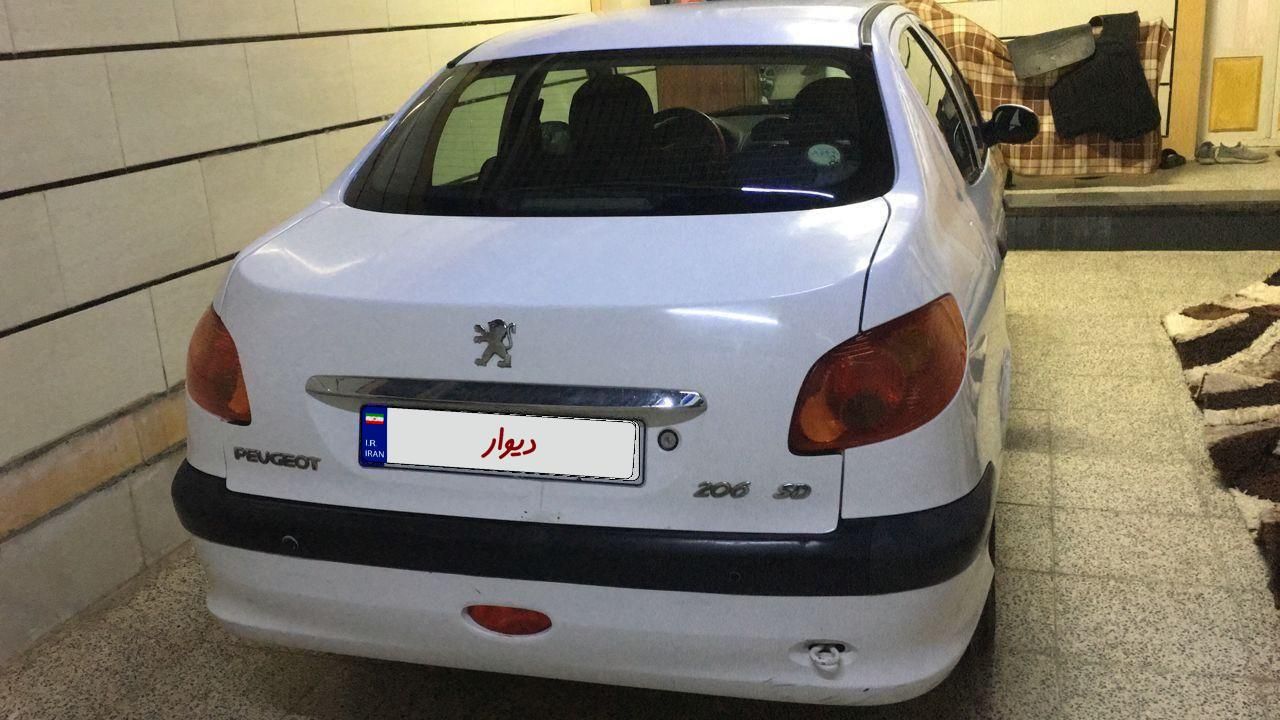 پژو ۲۰۶ صندوق دار v8 - 1393
