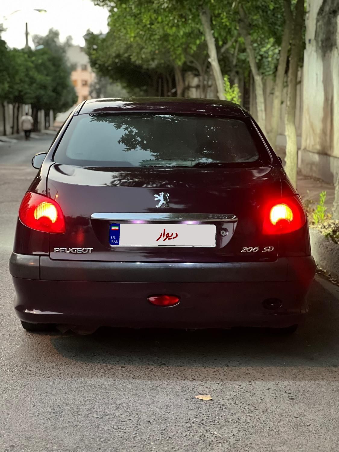پژو ۲۰۶ صندوق دار v8 - 1391