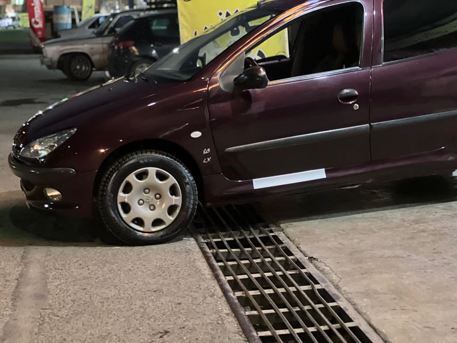 پژو ۲۰۶ صندوق دار v8 - 1391