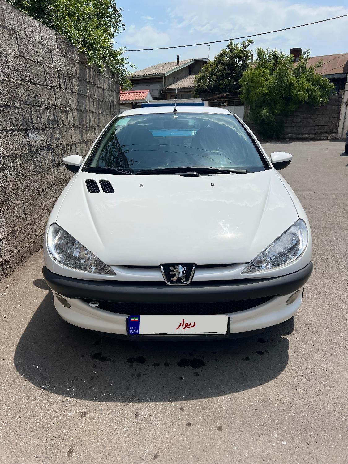پژو ۲۰۶ صندوق دار v8 - 1396
