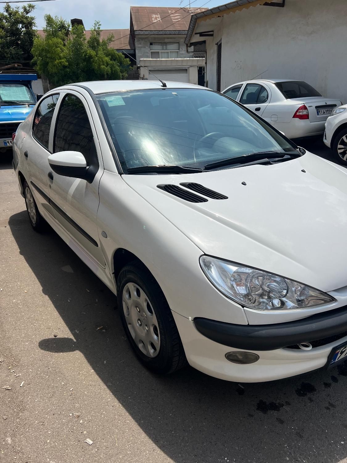 پژو ۲۰۶ صندوق دار v8 - 1396