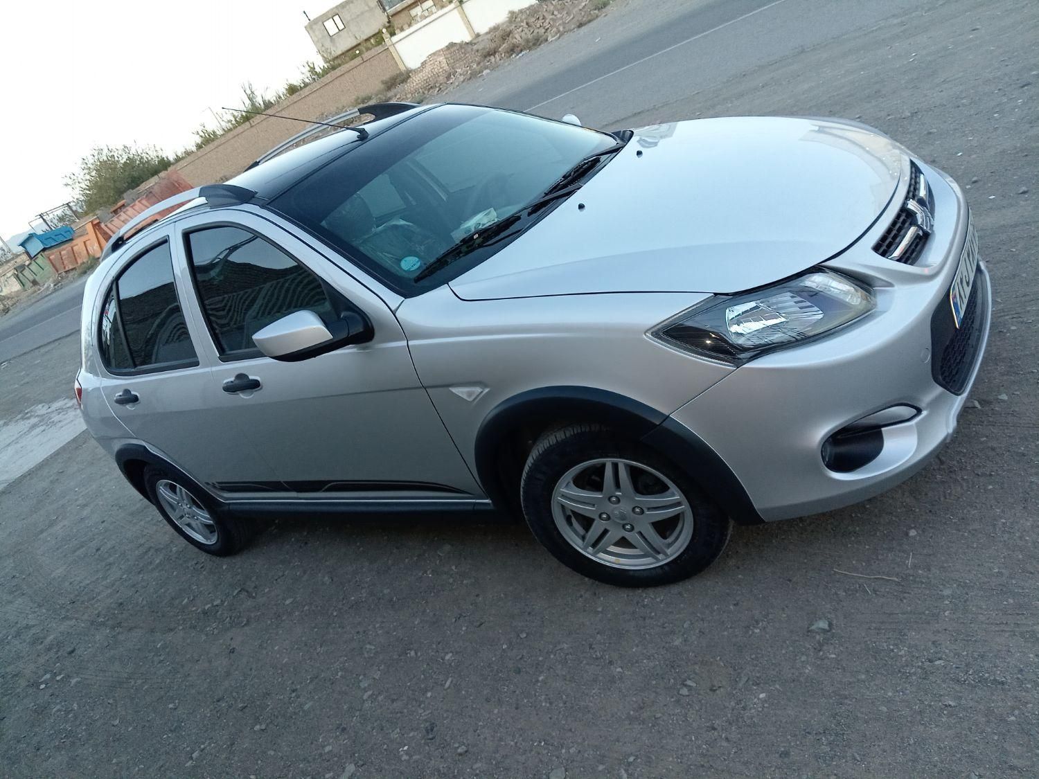 خودرو کوییک، R آگهی ann_19412511