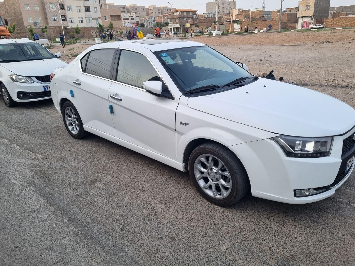 دنا پلاس توربو 6 دنده - 1401
