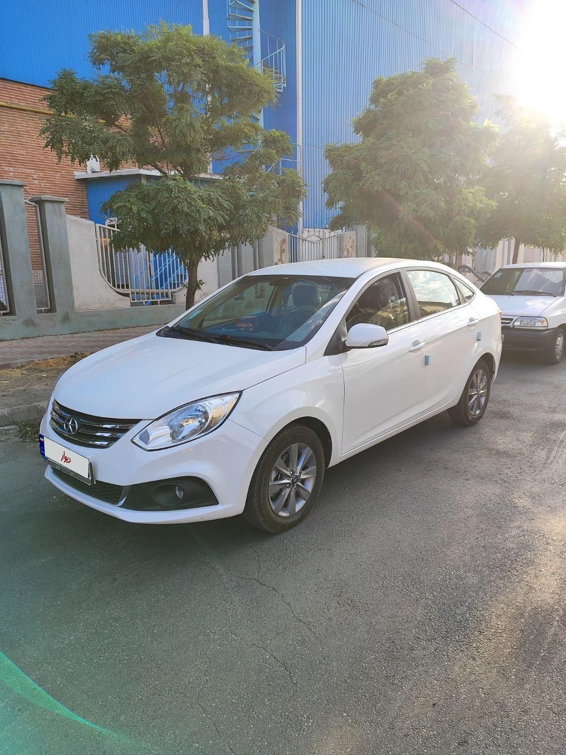جک J4 اتوماتیک ساده - 1403