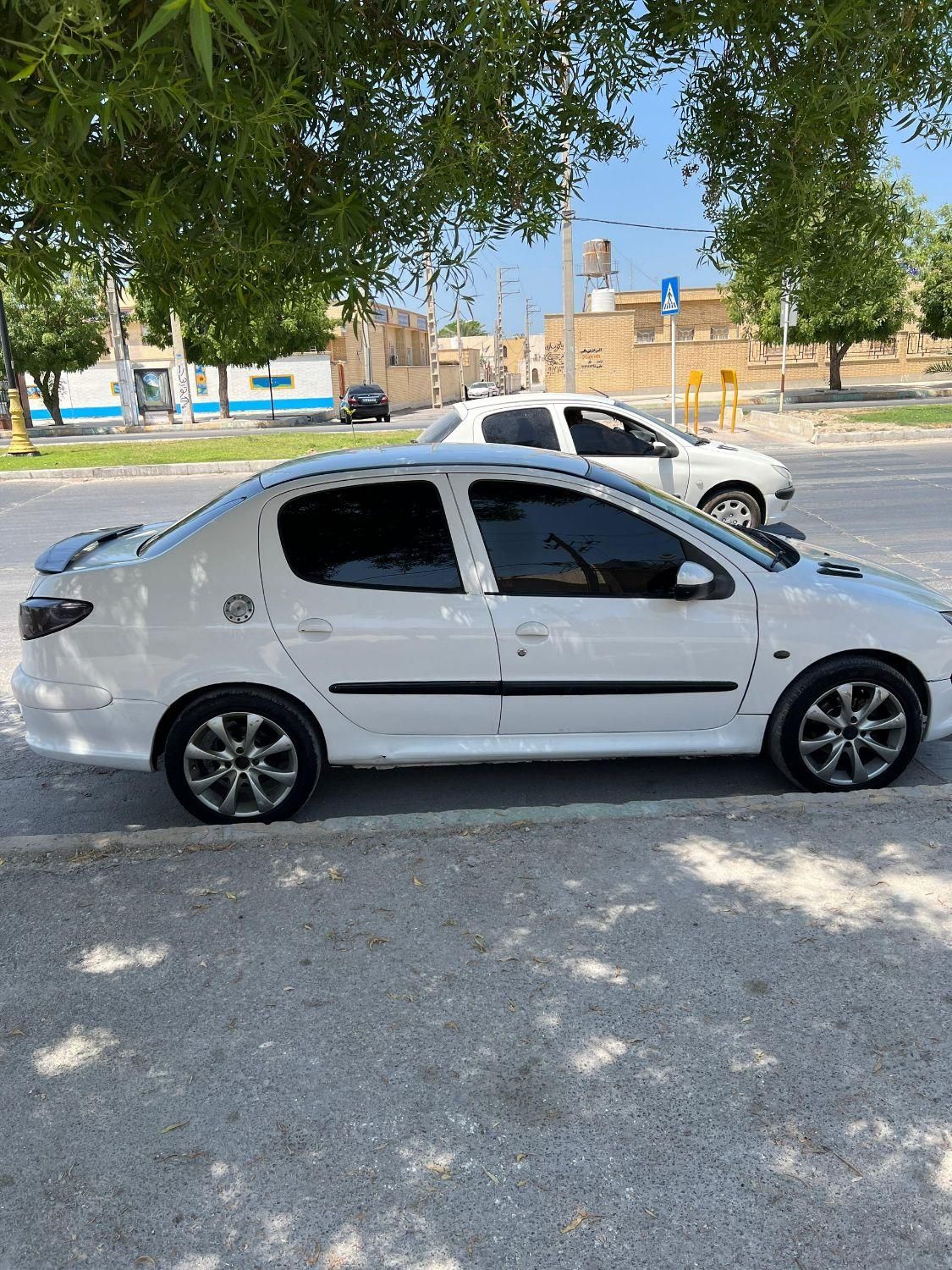 پژو 206 تیپ 5 - 1390