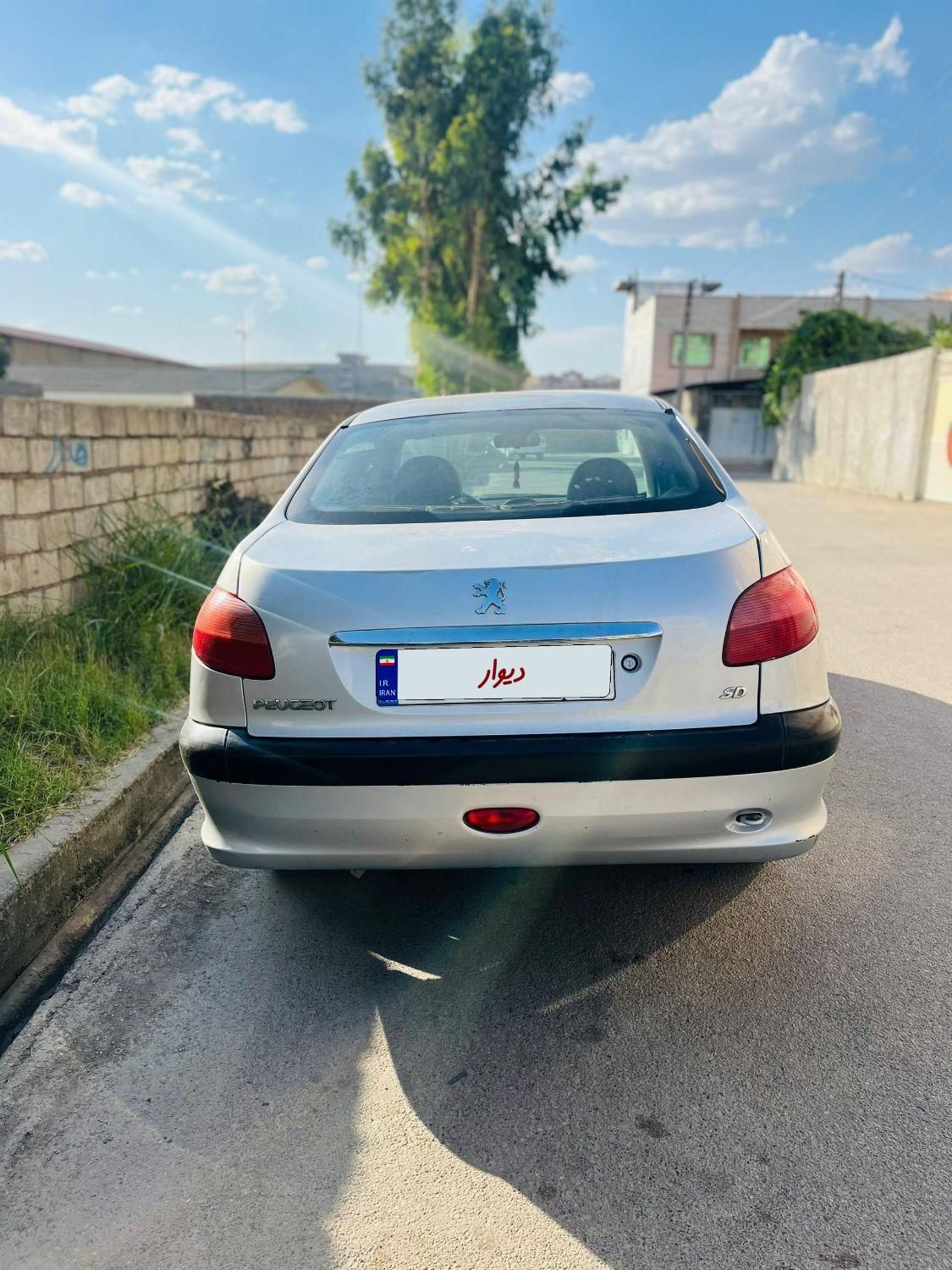 پژو ۲۰۶ صندوق دار v20 - 1386