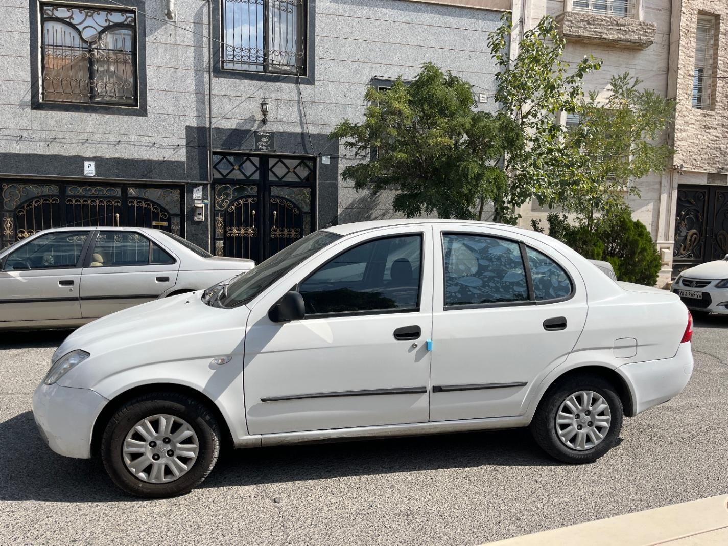 تیبا صندوق دار SX - 1400